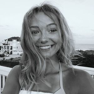 Meet your Posher, Mikayla